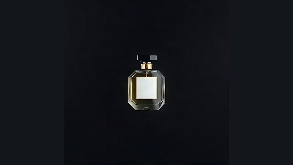 Create a minimalist luxury product shot of a single {argument name="product type" default="perfume bottle"} c… - AI提示词参考图，来自西西提示词