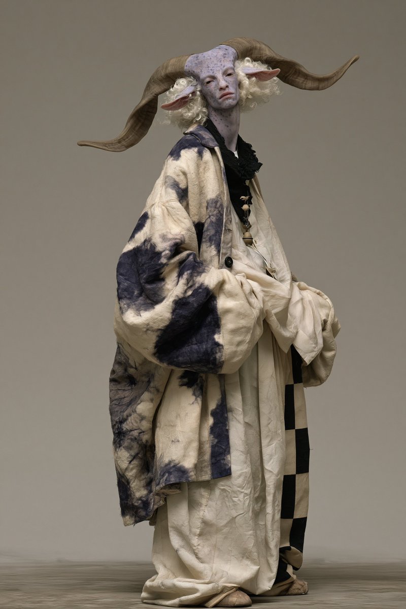 Create a full-body high-fashion editorial studio portrait of an androgynous fantasy faun character standing i… - AI提示词参考图，来自西西提示词